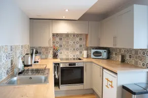 One level accommodation in the Norfolk Broads - Image 3