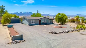 Pet Friendly | EV Charger | Garage parking - Image 2