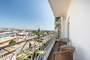 Houseloft Grand Vista - Image 2