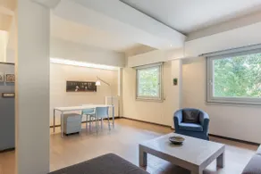 Plaka: Stylish Flat Overlooking Cathedral Sq. CM1 - Image 5