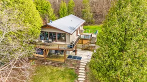 Bay Mount Chalet with Sauna - Image 2