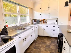 The Esplanade * 3 bedroom house - Image 3