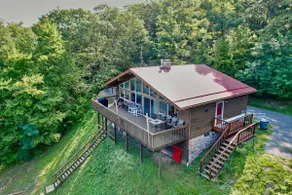 Blue Knob Mountain Top Chalet - Image 3