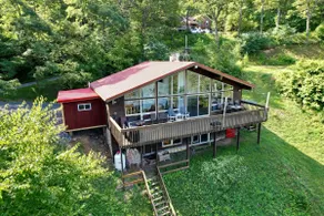 Blue Knob Mountain Top Chalet - Image 5