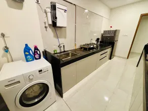 Modern 2BHK Apt near Airport, BKC & NMACC - Image 4