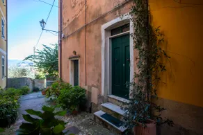 Lerici - Ancient Liguria free parking - Image 2