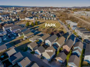 Downtown Walkable Apt. w/ Family Park In Front - Image 5