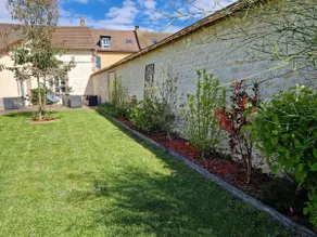 Charming 4-star house with garden by the Eure - Image 2