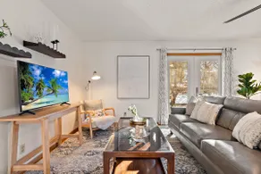 The Pine House: a cozy home for you & yours! - Image 4