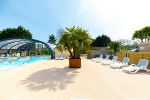 200 m from the beach - Indoor pool - Games room - Image 3