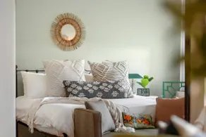Downtown Apartment! Large, Cozy, Family friendly private oasis in city center! - Image 4