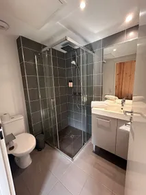 Standard Suite - Image 5
