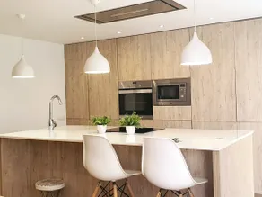 “Bright – 5 Minutes from Downtown – 3 Bedrooms – 2 Bathrooms” - Image 4