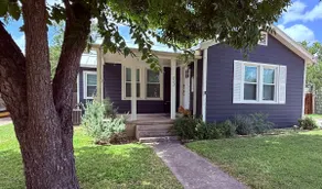 Cozy Vintage Gem-Big Yard-Near Schreiner-Dogs OK - Image 2