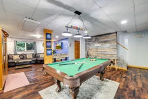 \"Pocono Antilia\" 7 BR Chalet Sleep 18 w/Hot Tub, Sauna & Game Room - Image 5