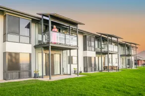Beachfront apartment with balcony and free wifi - Image 2