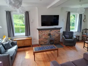 Secluded sea side house, direct access to beach. - Image 3