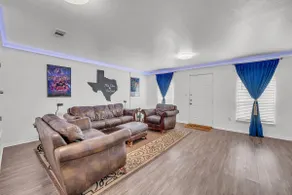 *Home Theater* LRG 4 Bd Near Ft. Hood/Restaurants - Image 5