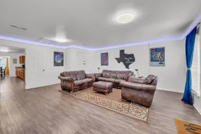 *Home Theater* LRG 4 Bd Near Ft. Hood/Restaurants - Image 4