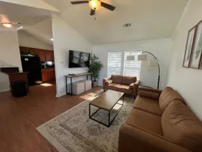 Elmridge - Hilltop Getaway - Image 4