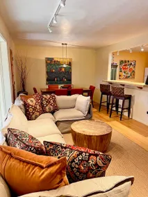 Adorable Adobe + Pet-Friendly + Minutes to Plaza - Image 4