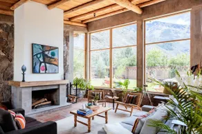 Stunning Views Andean Retreat with Private Hot Tub - Image 2