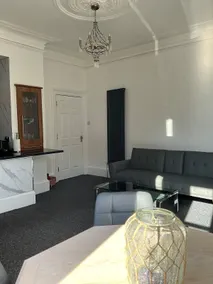 Beautiful 2 double bedrooms/2 baths apartment - Image 5