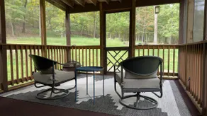 Cozy Shenandoah River Cabin (10min to Nat’l Park!) - Image 3