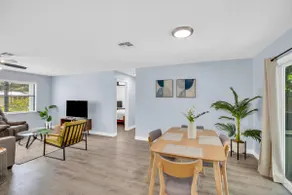 Peaceful getaway-Lovely 2 bedroom with heated pool - Image 4