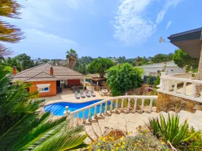 Beautiful family villa 1400m2(10p.), private swimming pool - Image 2