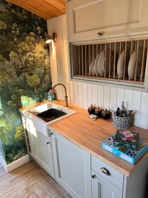 Honey Cabin - York - Image 4