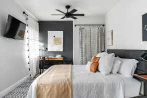 MODERN/Mins to Beach/walk to dwtn/Free parking - Image 2