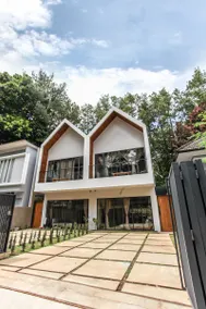 Staycation Villa 4-9 Pax | Karaoke, Netflix, BBQ! - Image 2