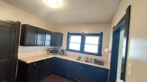 Nice 2BR Upstairs | Ideal for nurses and work - Image 3