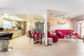 Sunfish Cozy Home - Convenient and Comfortable - Image 2