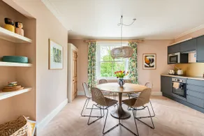 Sunny, stylish character apartment next to park - Image 2