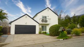 Lovely home near wineries, Sonoma and Kenwood - Image 2