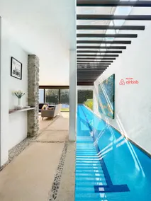 Modern house with its own heated pool - Image 2