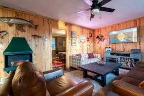 Lured Den - Private Lakefront Cottage - HOT TUB! - Image 5