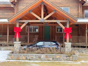 Private 175-Acre Majestic Cabin - Sleeps 18 - Image 3
