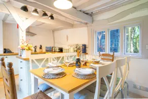 Countryside Cottage in West Sussex, near Horsham. - Image 3