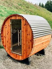 Arcade, Hot Tub, Sauna, Firepit, King Bed and EV - Image 5