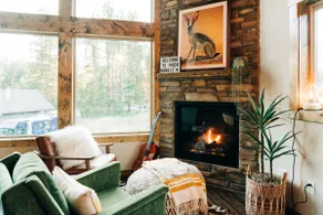 Arcade, Hot Tub, Sauna, Firepit, King Bed and EV - Image 3