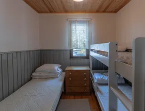 Crater cabin in stunning scenery - Image 5