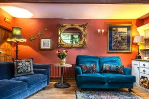 17th Century Hidden Treat, Walks, Log Burner, Pubs - Image 3