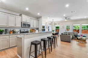 The Retreat:hot tub,pool,near DT and Uptown Dallas - Image 4