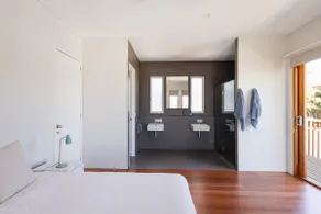 BAY PROPERTIES . The Chill - Image 4