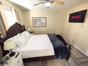 Clean Comfort - 1 mile from Freeway - Image 3