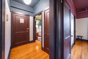 A Novel Situation • Vintage 1BR Near Wrigley - Image 5