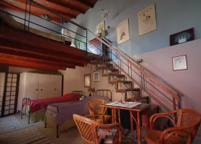Traditional stone house with private patio - Image 5